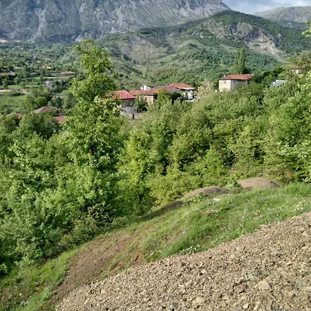 Bujtina Tusha Vendégház 3*