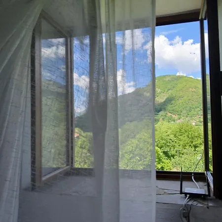 Bujtina Tusha Priska e Madhe