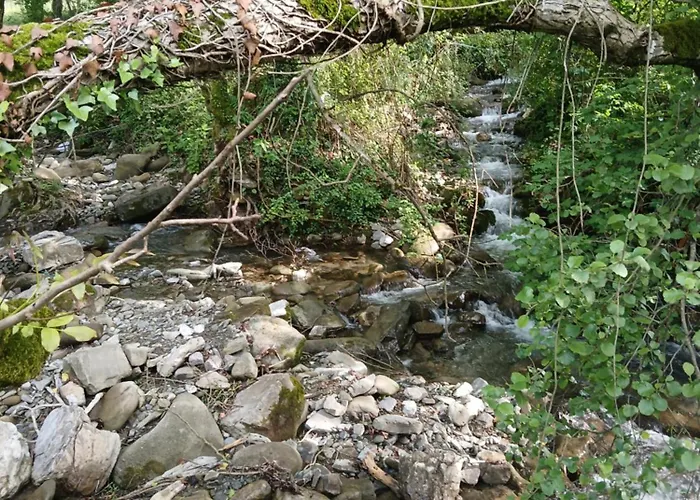 Konukevi Bujtina Tusha