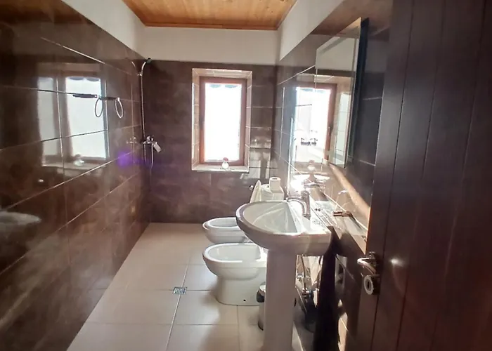 Bujtina Tusha Guest house